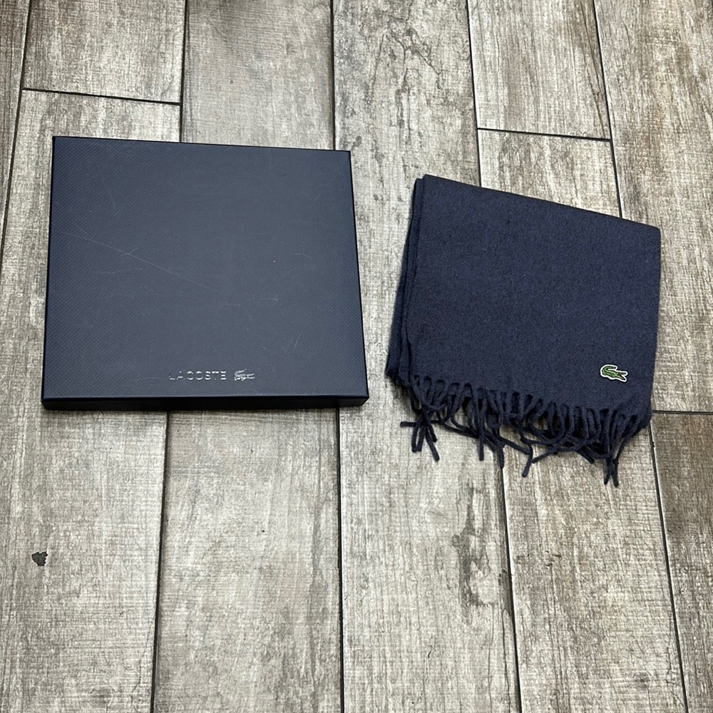 Lacoste Made in Italy Scarf NWT and box